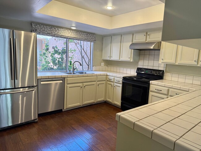 Building Photo - LOS GATOS RINCONADA HILLS - Beautifully lo...
