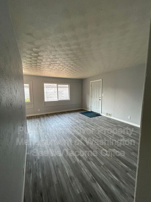Foto del edificio - 721 S Ainsworth Ave