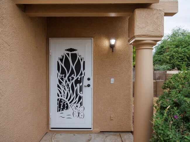 Building Photo - Mesa Del Sol Townhome
