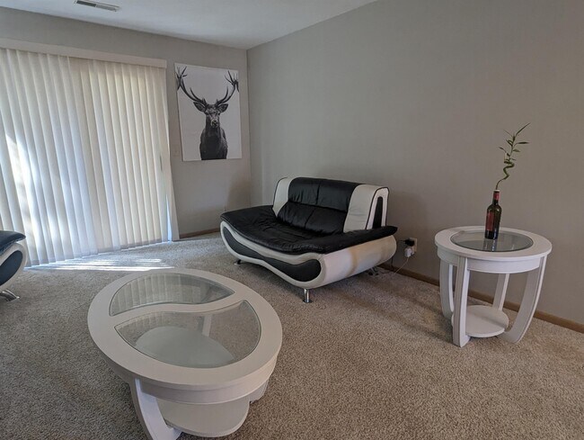 Foto del edificio - 4924 Pine Meadow Pkwy