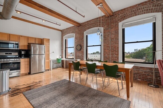 Foto del edificio - 244 Brighton Ave