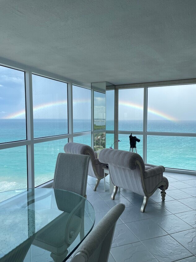 Foto principal - 10410 S Ocean Dr