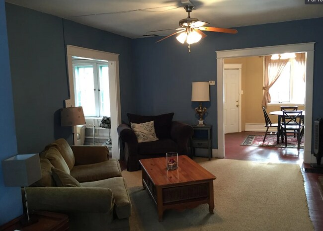 Foto del edificio - 4 Bed 1.5 Bath Home East Campus