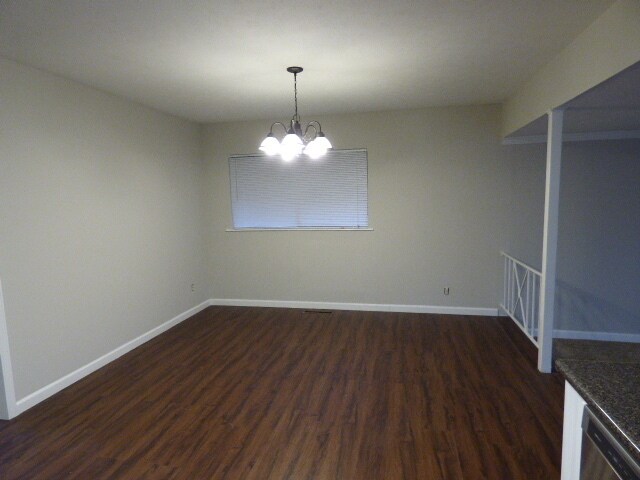 Building Photo - Gahanna Two Story