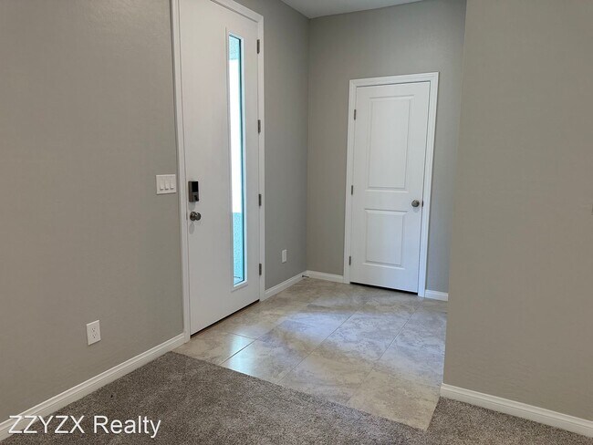 Foto del edificio - 3 br, 2.5 bath House - 515 Sonoma Range St.