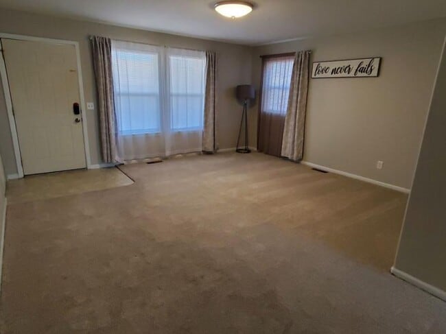 Building Photo - 3 bedroom in Billings MT 59101