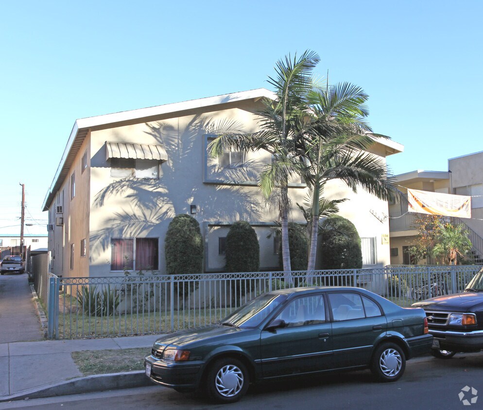 Building Photo - 7242-7246 Milwood Ave