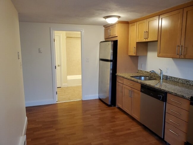 Foto del edificio - 9 Wampus Ave