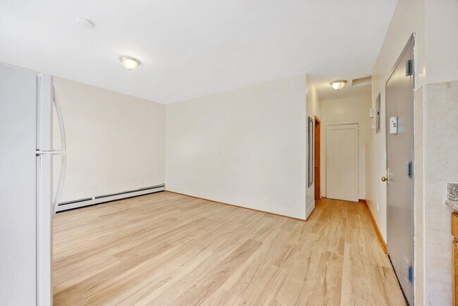 Foto del edificio - 360 West Side Ave