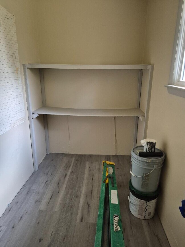 Building Photo - 1760 Halcun Dr