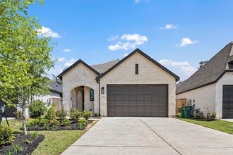 Building Photo - 233 Trapper Creek Dr