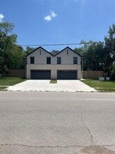 Building Photo - 1715 Stonewall St