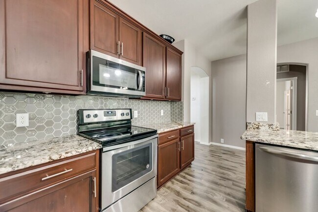 Foto del edificio - 4-bed 2.5-bath in McKinney's highly desira...