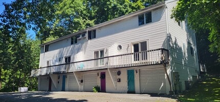 Building Photo - 1730 Farmington Ave