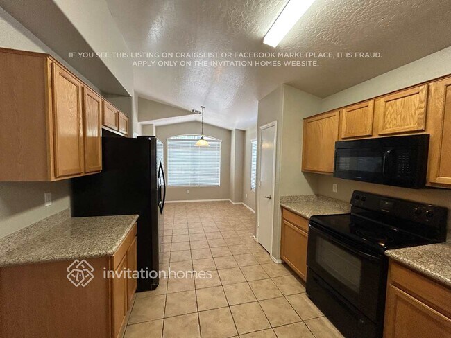 Foto del edificio - 2122 S 114th Ave
