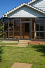 Building Photo - 2723 Engle Ave