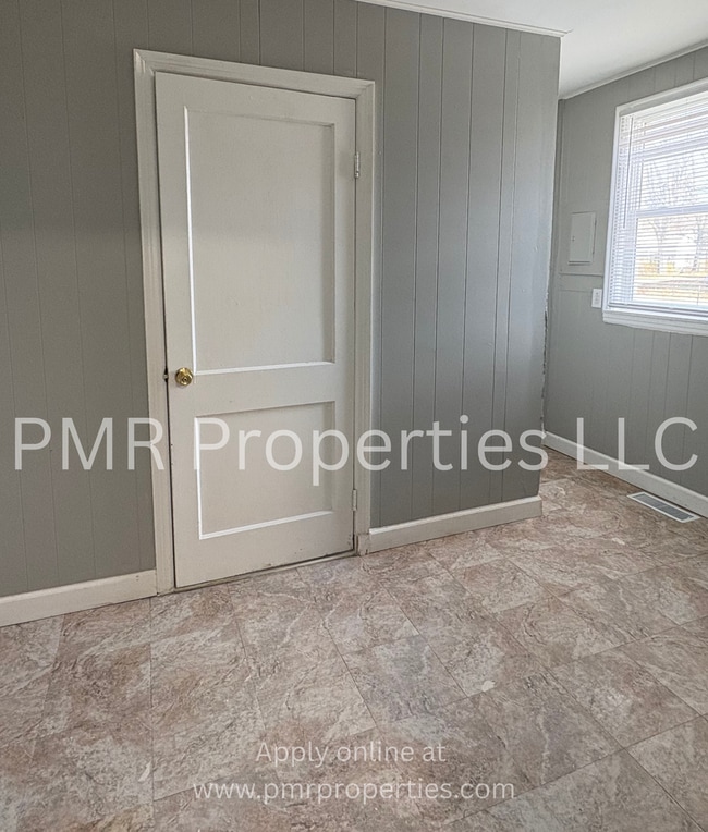 Foto del edificio - 2 Bethrooms / 1 Bathroom House