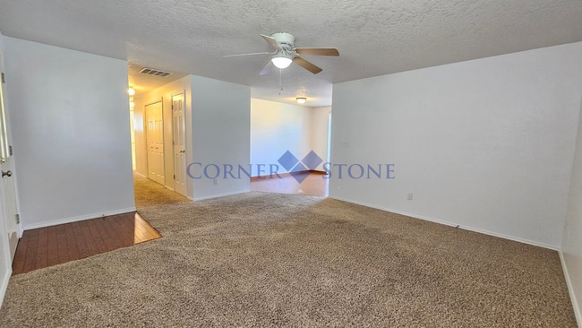 Building Photo - Cozy Nampa Home with Fenced Yard!