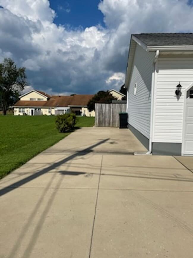 Building Photo - Immaculate Three Bedroom Two and Half Two-Story Charmer