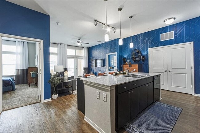 Interior Photo - Aspire at 610