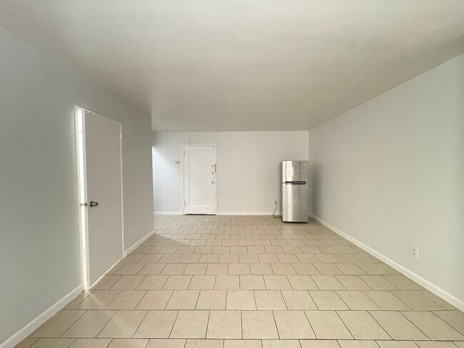 235 S Harrison St 401 - 268 S Harrison St