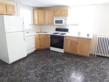 Primary Photo - 231 Parsons St