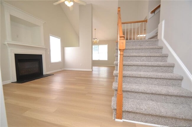 Foto del edificio - 1914 Sterling Hill Dr