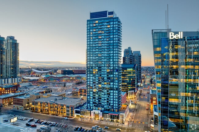 Building Photo - Upten