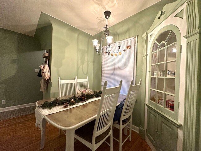 Foto del edificio - Available August!  Cozy 2 Bedroom, 2 Bathr...