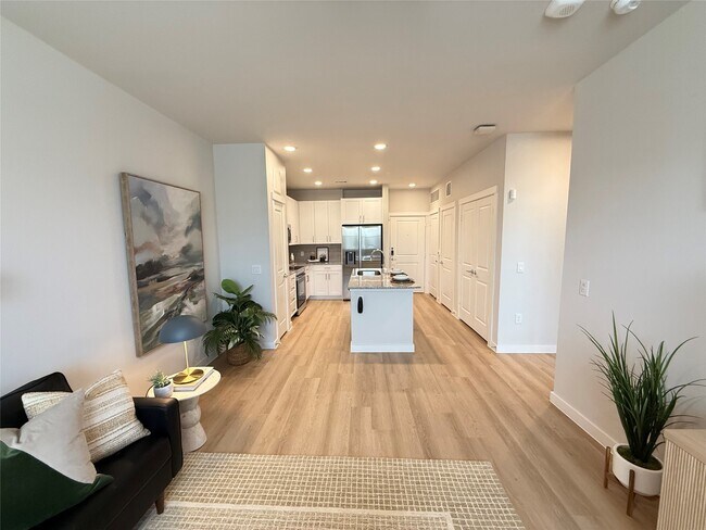 Building Photo - 3409 Brinkman St