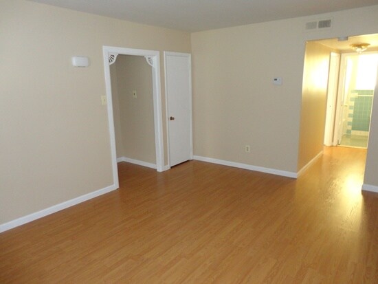 Primary Photo - 3504 Woodhaven Rd