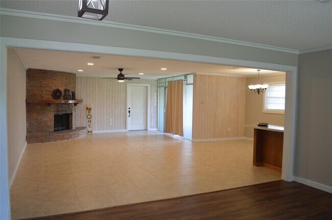 Building Photo - 7309 Olson Ln