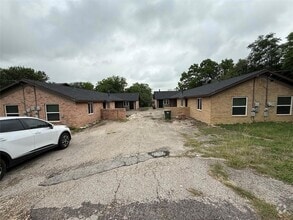 Building Photo - 1118 Hazelton St
