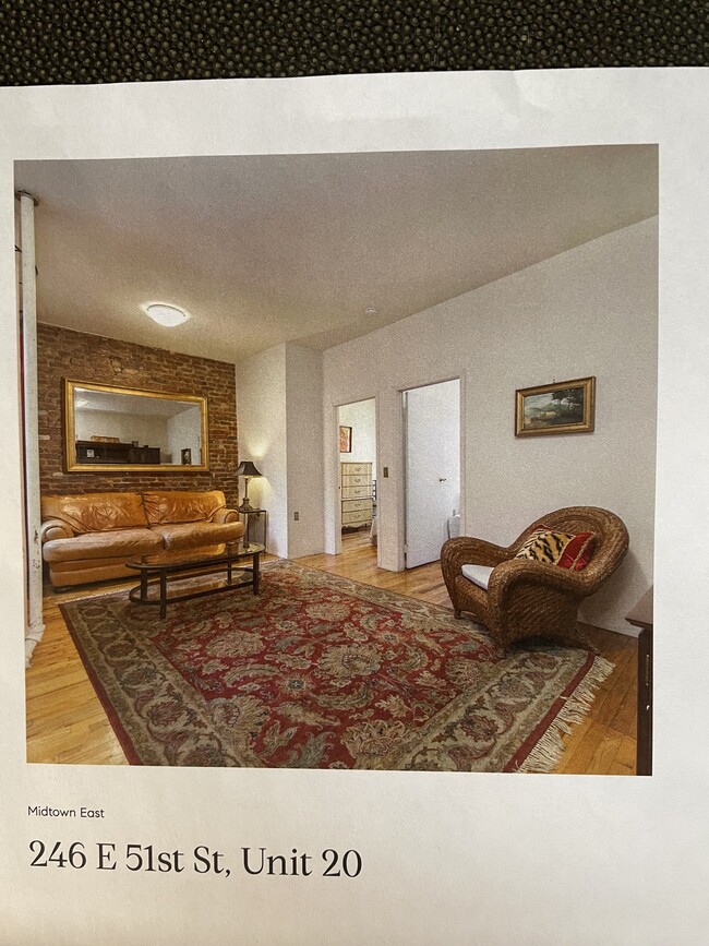 Building Photo - 246 E 51st St