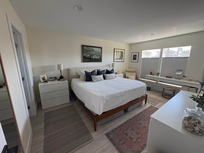 Foto del edificio - 221 Desoto Rd