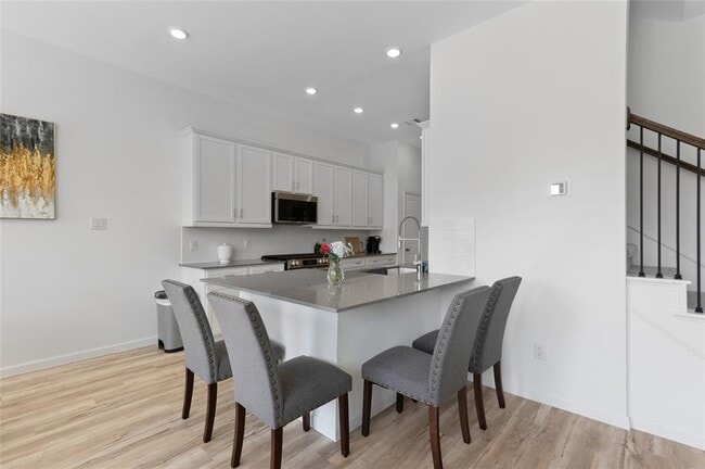 Building Photo - 21122 Rio San Jose Ct