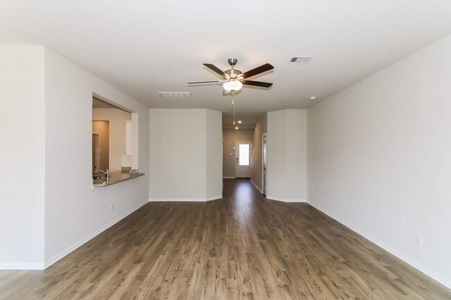 Building Photo - 8204 Sunberry Shadow Dr