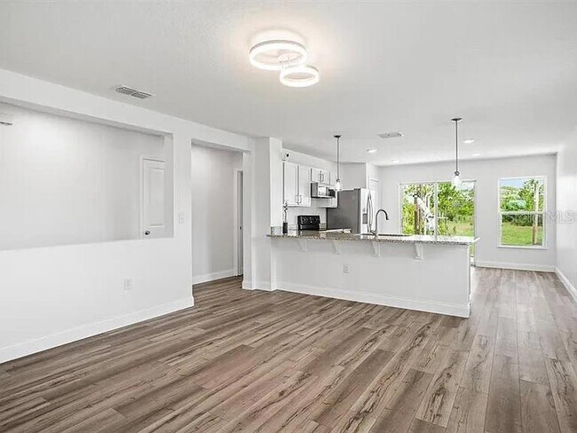 Foto del edificio - 212 Miles Ct