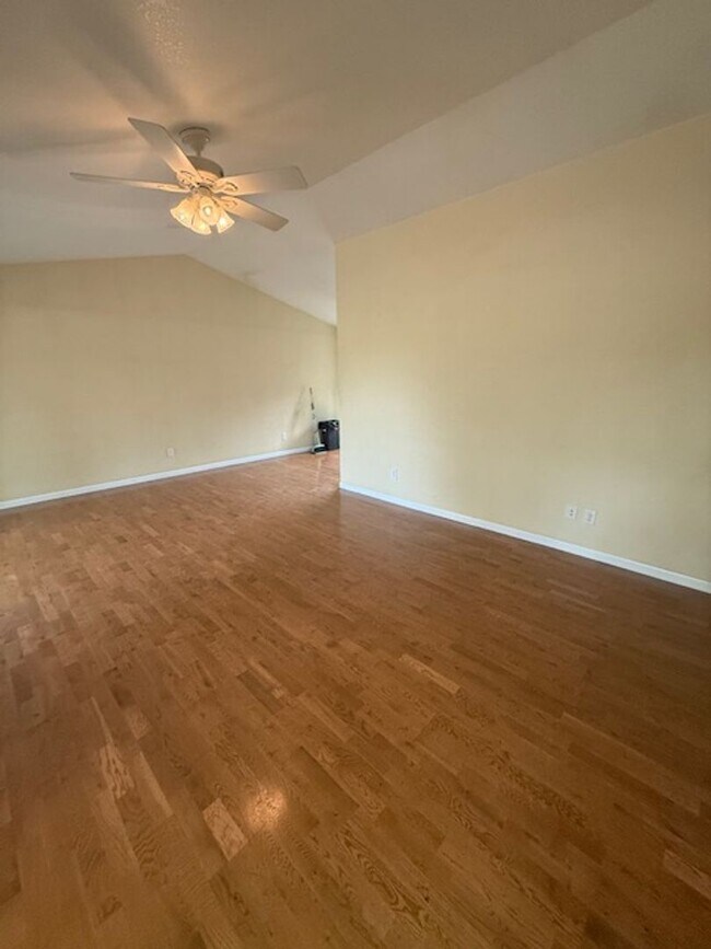 Foto del edificio - 3 Bedroom 1 Bathroom House