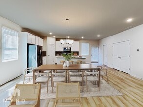 Building Photo - 1093 Thomasville Estates Wy SE
