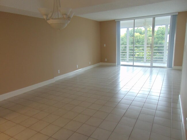 Building Photo - 3286 Arcara Way