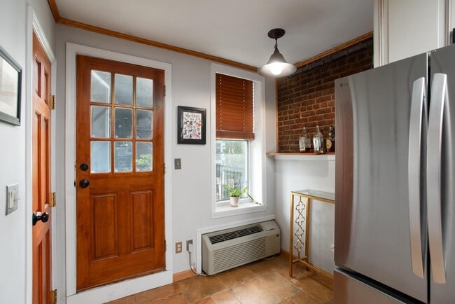 Foto del edificio - 222 Willow Ave