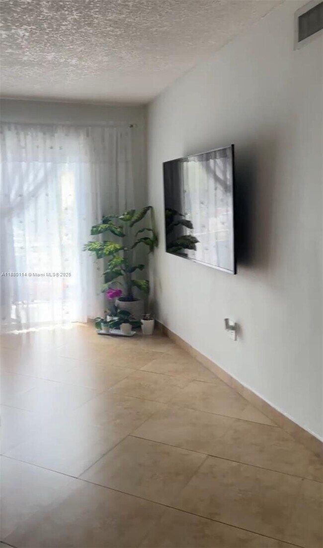 Foto del edificio - 5400 SW 77th Ct