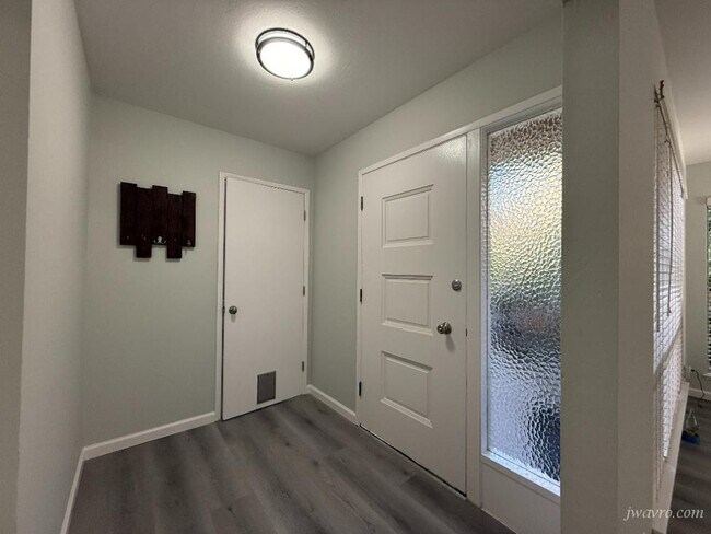 Building Photo - 282 Wheeler Ave