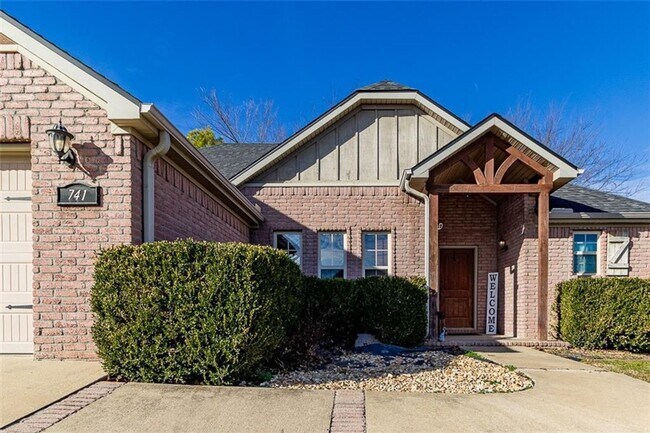 Foto del edificio - Coming Soon for Rent – Your Perfect Next Home