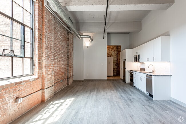 Interior Photo - The Hartford Carriage House