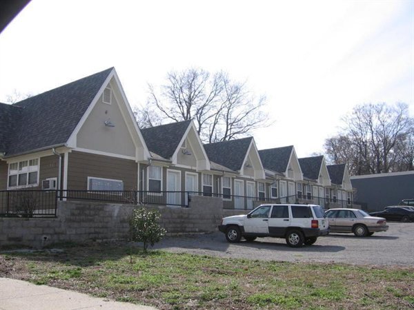 Building Photo - 415 Humphreys St