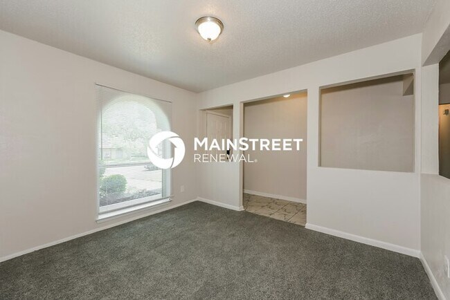 Foto del edificio - 3 Bedroom Pet-Friendly Home in FORT WORTH,...