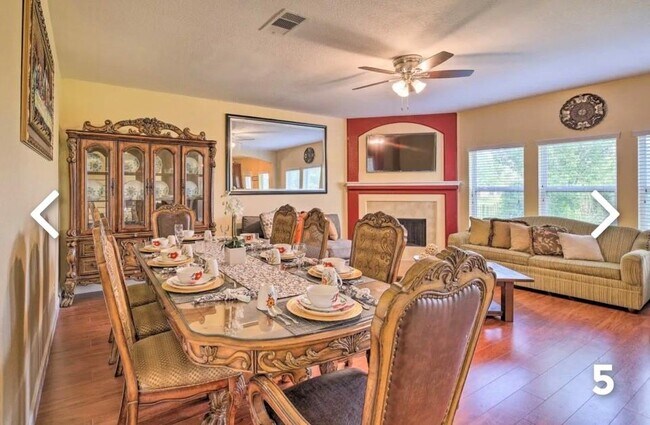 Foto del edificio - 9502 Arrowhead Terrace Ln
