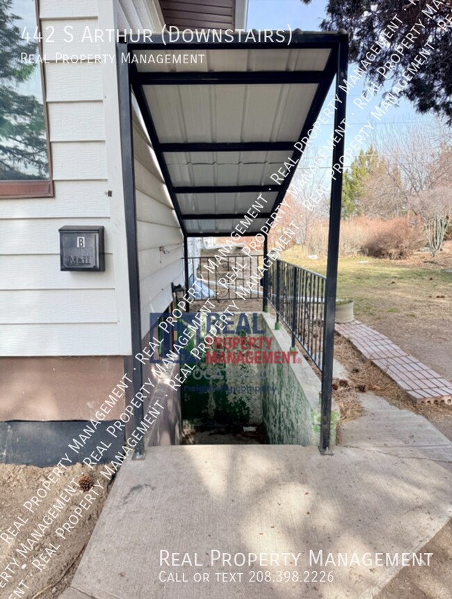 Foto del edificio - 442 S Arthur Ave